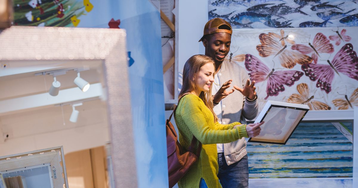 How Art Advisors Charge: Flat Fees, Hourly Rates, and Commissions Explained